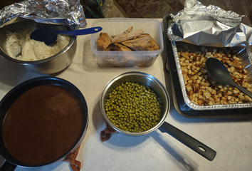 pork_roast_mashpotatoes_suffing